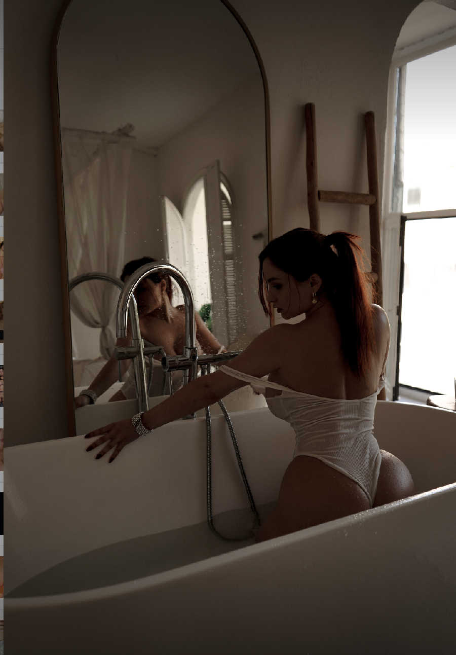 A playful frame from Miranda Faith nude — online in Sarajevo